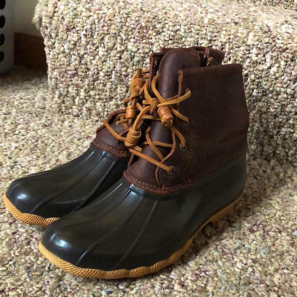 Sperry Boots Size 8.5